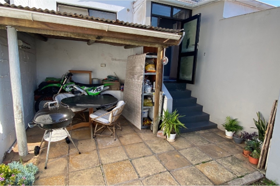 2 Bedroom Property for Sale in Richmond Hill Eastern Cape